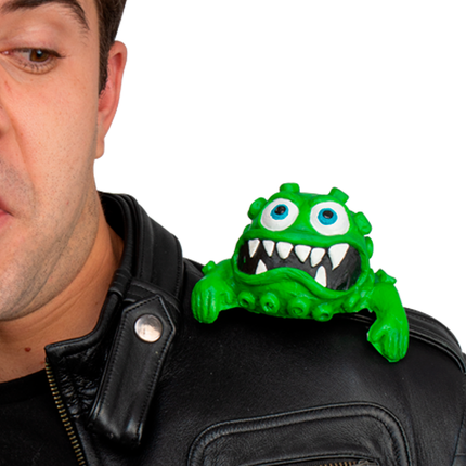 Shoulder Buddy: Virus