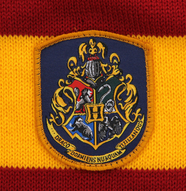 Harry Potter- Hogwarts Knit Hat & Scarf Set- up close crest on scarf