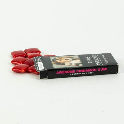Who's Awesome? Gum - open package