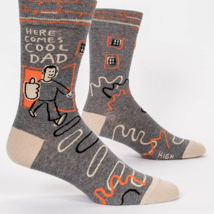 Here Comes Cool Dad Men's Socks- side view