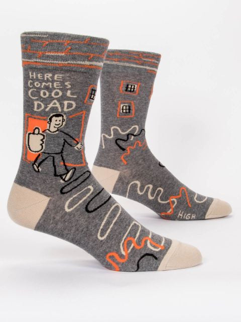 Here Comes Cool Dad Men's Socks- side view