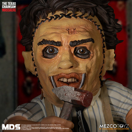 Mezco The Texas Chainsaw Massacre Leatherface hammer