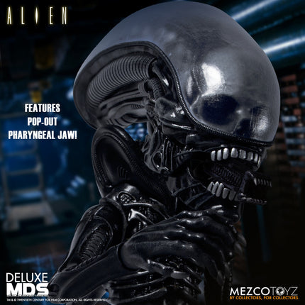 Mezco Designer Series Deluxe Alien  Head