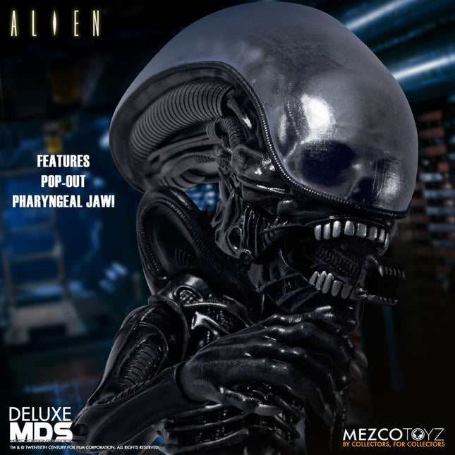 Mezco Designer Series Deluxe Alien  Head