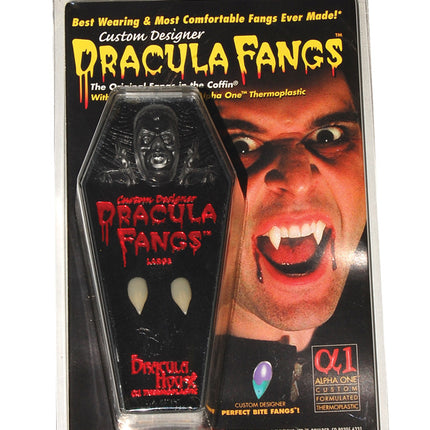 FANGS CARDED VAMPIRE COFFIN