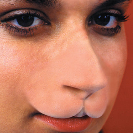 NOSE CAT