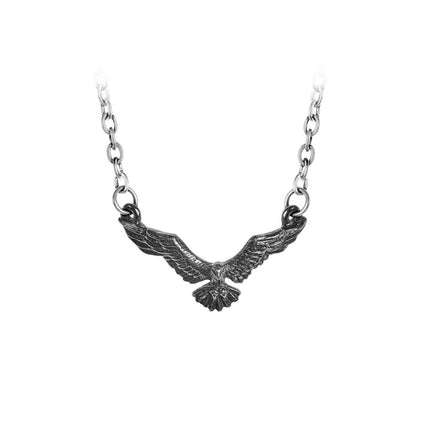 Ravenette Pendant- close up