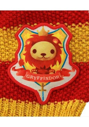 Harry Potter- Gryffindor Toddler Knit Beanie- up close gryffindor patch