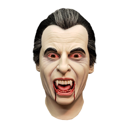Front view of Dracula mask