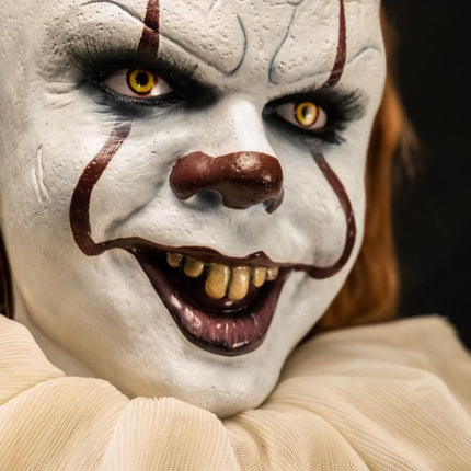 IT- Pennywise Premium Scale Doll- Up Close Face View