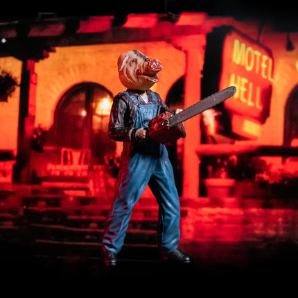 Scream Greats- Motel Hell- Farmer Vincent 8" Figure- posed