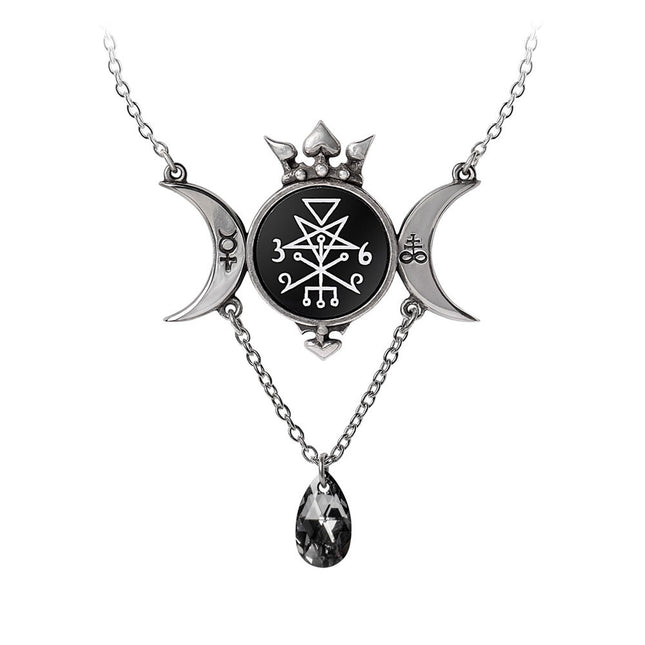 Wycca Queen Necklace