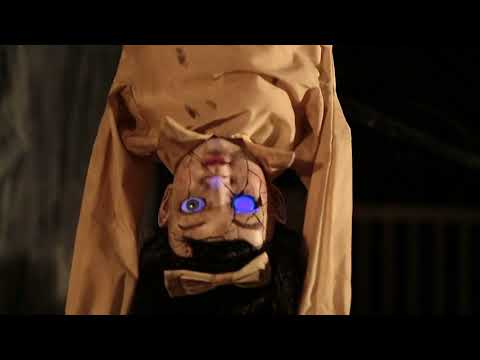 Animated Swinging Head First MR124534