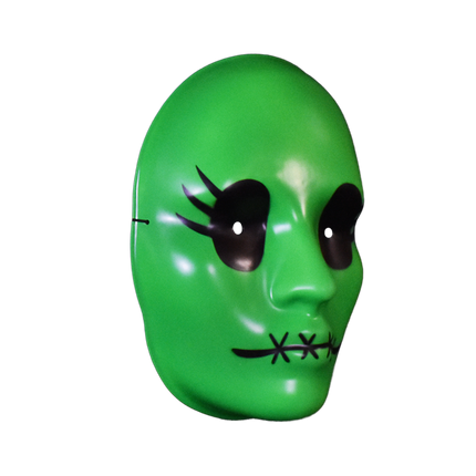 Right-side view of Sadie Cunningham Mask