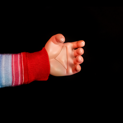 Ultimate Chucky- Hand View
